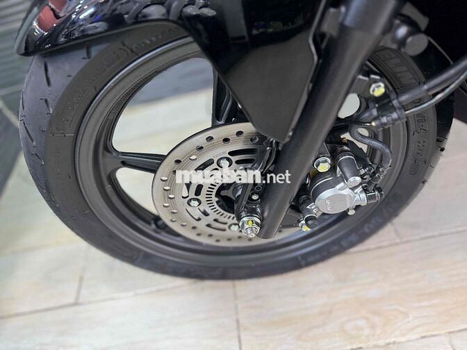 Honda AB 160 2024 Đen bóng kiễng Bstp