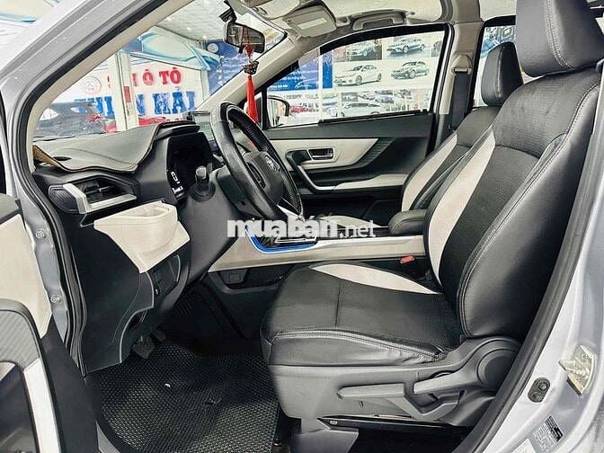 Toyota Veloz 1.5CVT  sx2023 một chủ  mua từ mới