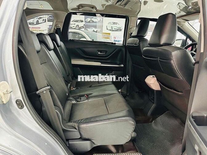 Toyota Veloz 1.5CVT  sx2023 một chủ  mua từ mới