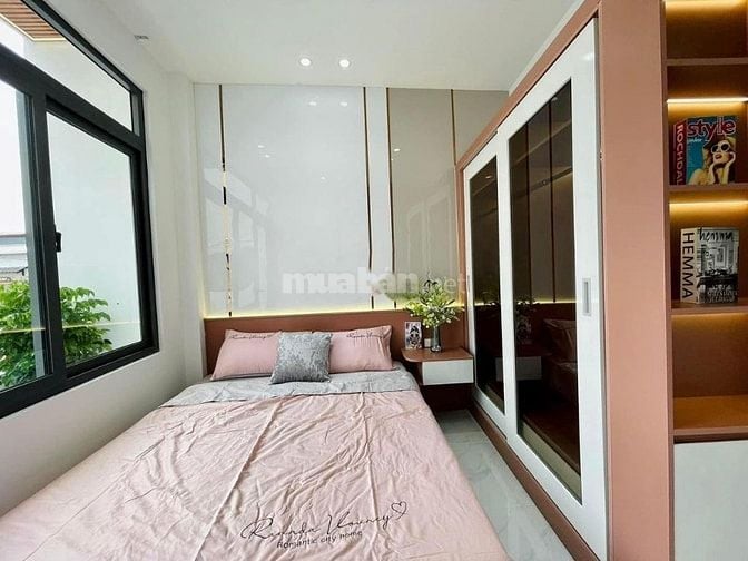 Bán nhà giá mềm Hoàng Hoa Thám, P6, Bình Thạnh, 1 trệt 2 lầu, sổ riêng