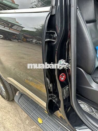 2019 Titanium 2.0L AT 4WD - 10 vạn