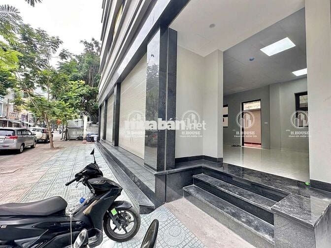 CHO THUÊ TÒA NHÀ VP MỚI 100%  ĐƯỜNG THÀNH THÁI P14, Q10,TP.HCM