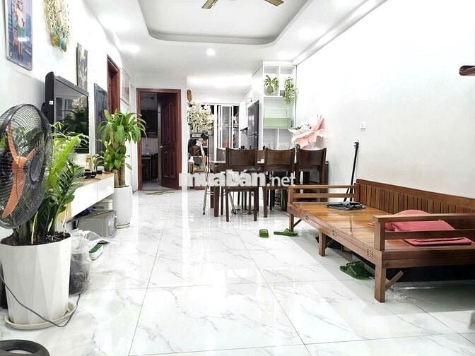 Bán chung cư KĐT Sài Đồng -70m2PN -Tầng trung -Full nội thất. Hơn 4 tỷ