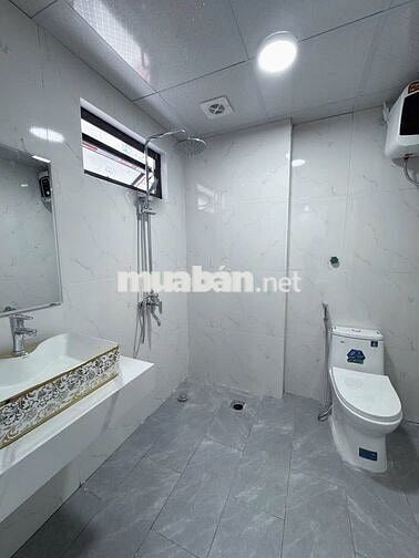 THANH AM-VIỆT HƯNG-NGT -5 TẦNG, Ô TÔ ĐỖ CỔNG, NHỎ TIỀN-HIẾM- 6.4TỶ