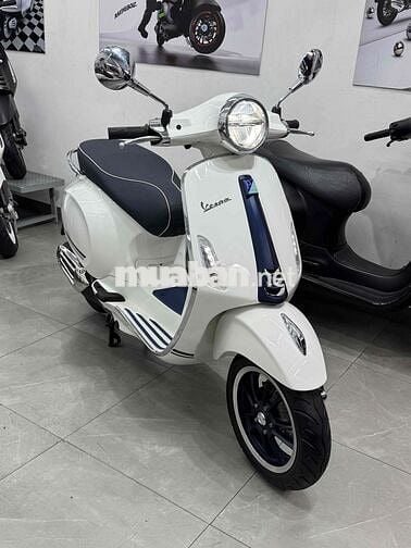 Vespa Primavera Yacht Club 125 ABS iget