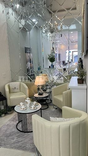 tuyển thợ Nail - Mi- Gội Gò Vấp 