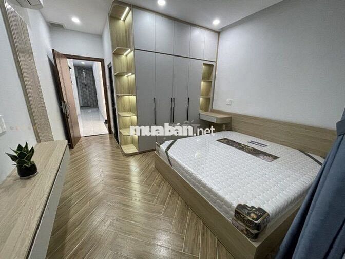 Nhà đẹp, xây 4 tầng, 4x21m. KĐT Bcons City/  Sổ hồng sang tên ngay.