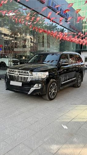 Bán Land Cruiser 4.6V8 4 chỗ siêu VIP, sản xuất 2020. xe cực mới.