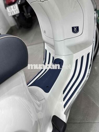 Vespa Primavera Yacht Club 125 ABS iget