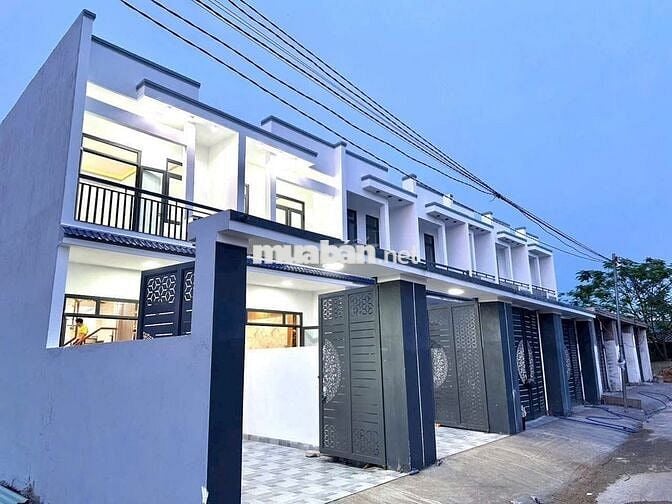 NHÀ ĐẸP ĐÓN TẾT, DỌN VÀO Ở NGAY, ĐƯỜNG RỘNG 8M, SẴN 700 SỠ HỮU NHÀ !!!