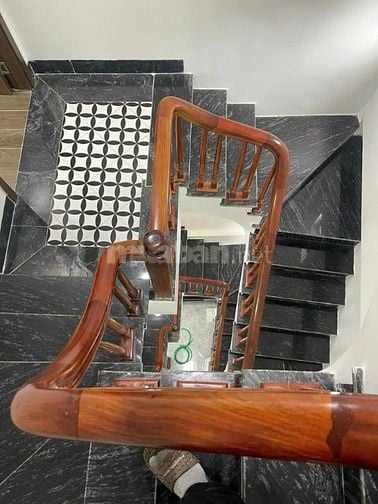 Cho thuê nhà đẹp mới 5 tầng, ô tô vào sát nhà