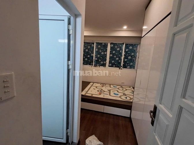 Nhỉnh 6Tỷ-Nhà Phố Bạch Mai-Ngõ Rộng-Gần ÔTÔ-27m2 x 5Tầng (3Ngủ)-Sổ Đỏ 