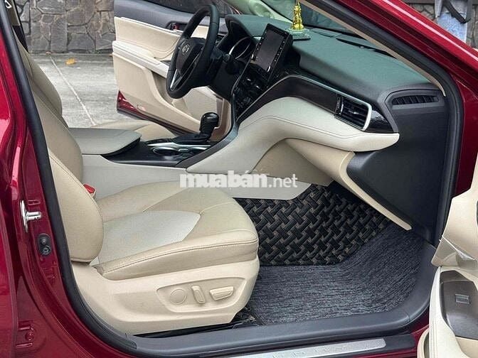 Toyota Camry 2022 2.5 Q - 60000 km