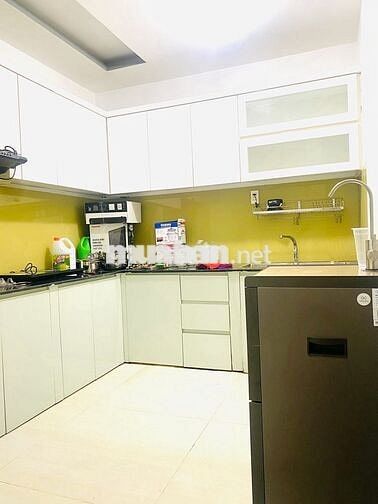 KÝ TÚC XÁ NỮ - Đ. NGUYỄN HUỆ - NK KHỞI NGHĨA - CHÍNH CHỦ 100% - Q1