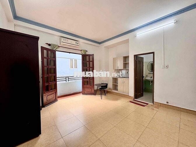 Cho Thuê Căn Hộ Bancol Máy Giặt Riêng Full NT Ngay Chợ Hoà Hưng Q10