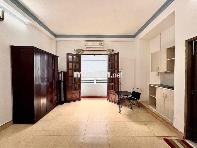 Cho Thuê Căn Hộ Bancol Máy Giặt Riêng Full NT Ngay Chợ Hoà Hưng Q10