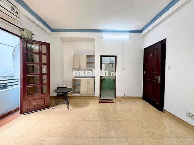 Cho Thuê Căn Hộ Bancol Máy Giặt Riêng Full NT Ngay Chợ Hoà Hưng Q10