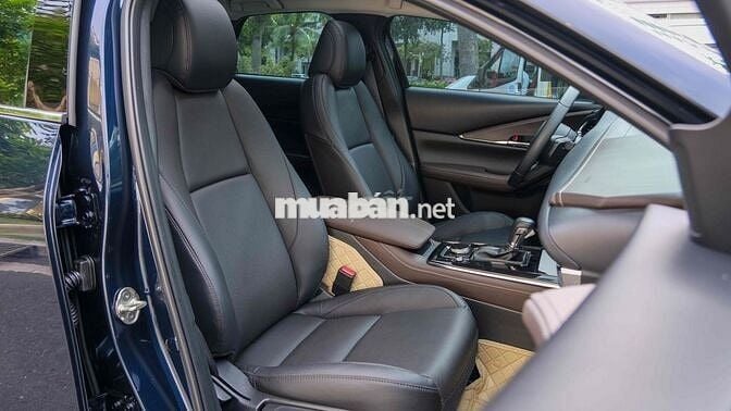 Mazda CX-30 2024 Premium 2.0 AT - 13.000km