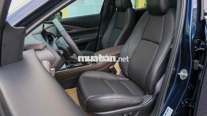 Mazda CX-30 2024 Premium 2.0 AT - 13.000km