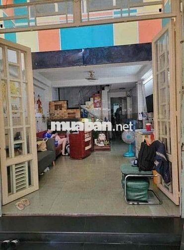 MT đường, sát chợ Cây Gõ8PN 1trệt 1lửng 2lầu+ ST, sân đậu oto, 18tr/th