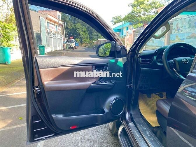 Toyota Fortuner 2017 2.4G 4x2 MT - 90000 km