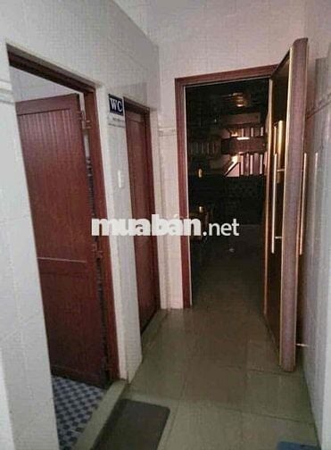 MT đường, sát chợ Cây Gõ8PN 1trệt 1lửng 2lầu+ ST, sân đậu oto, 18tr/th