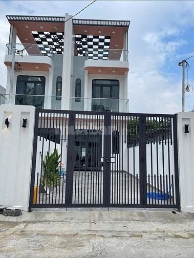 CHỦ GIẢM 300 TRIỆU BÁN GẤP NHÀ 1T/2L MỚI XÂY XONG