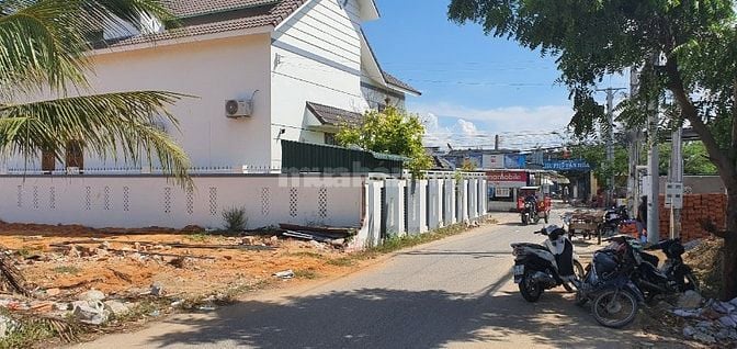 Bán đất mặt tiền Trịnh Hoài Đức, Mỹ Hải, Phan Rang