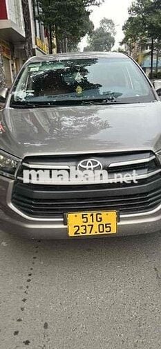 Toyota Innova 2017 Xám