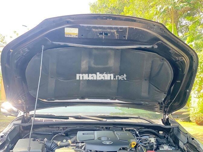 Toyota Fortuner 2017 2.4G 4x2 MT - 90000 km