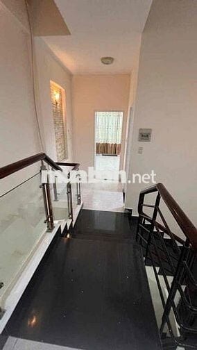 MT cư xá PL D,Q6, 1trệt2lầu,3PN, 4x16, nhà đẹp, trống, 17tr