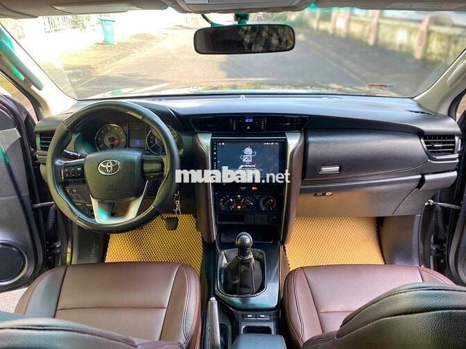 Toyota Fortuner 2017 2.4G 4x2 MT - 90000 km