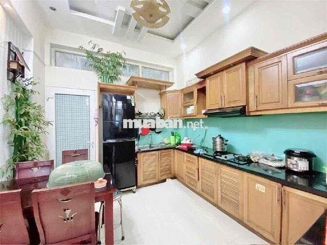 Bán  Nhà riêng 4PN, 4WC, giá 7,9 tỷ tại Tô Hiến Thành, Q10, HCM