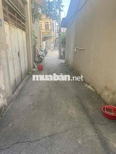 Tôi có miếng đất thổ cư 83m2 tại Xuân Phương Hà Nội đang cần bán gấp.