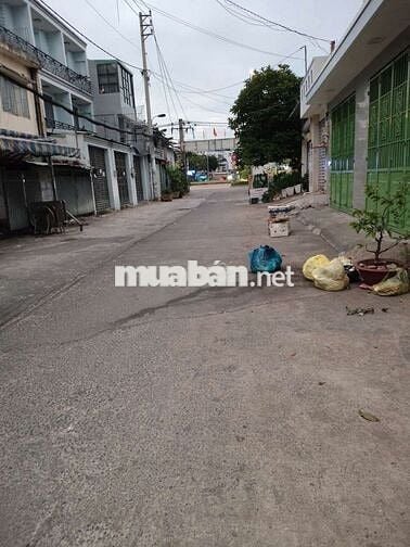 Bán nhà chính chủ cách đường Võ Văn Kiệt 50m hẻm rộng 7m Q.Bình Tân cũ