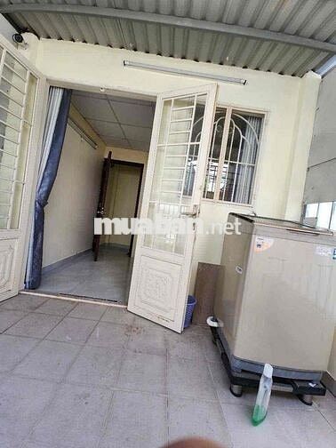 Siêu phẩm nhà nguyên căn cách quận 1 chỉ 5p