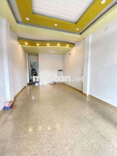 Nhà thuê Mặt Tiền Văn Cao. Quận Tân Phú ( 6pn, 4wc). Dtsd 288m2