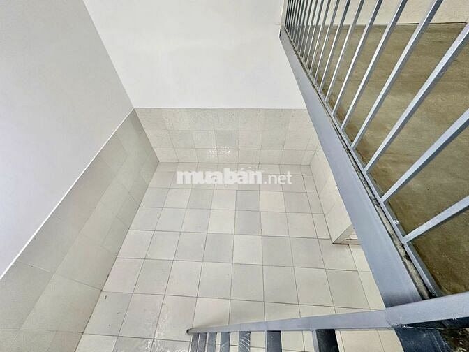 Duplex cửa sổ trời máy lạnh rộng rãi giá rẻ gần chợ Thạch Đà