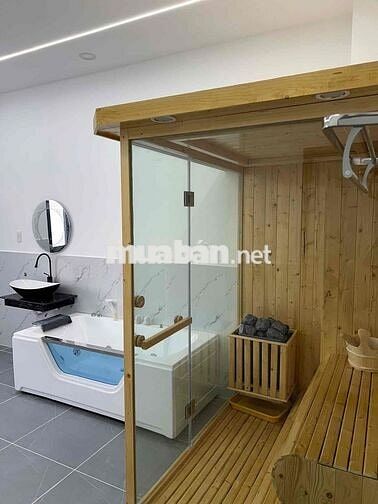 NHÀ 3 lầu 1 trệt 1 lửng 4pn 1 pt 6wc đường 8m