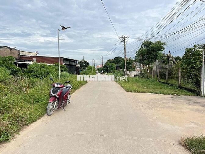 Lô đất rộng đường bê tông 5m tại Đức Hoà Thượng