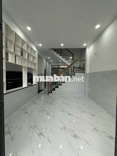 Hiếm! Nhà 4 tầng gần Tô Hiệu, ngang ~8x10.7 khu VIP Gara oto 6,X tỉ