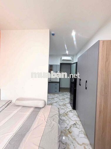 Phòng Cao Cấp Thang Máy Ngay Etown Cộng Hoà Nhà Ga T3 Tân Bình