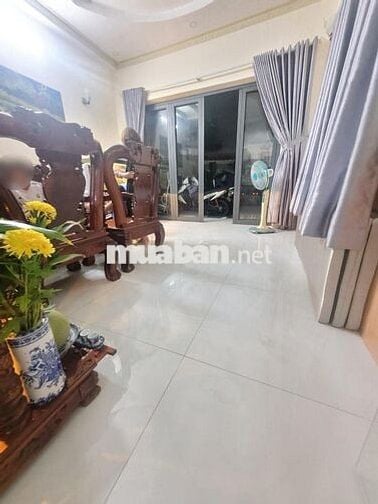 BÁN GẤP NHÀ NGUYỄN XÍ P.26 - 80M2 - 1 CĂN RA HẺM XE HƠI- CHỈ 7.x TỶ