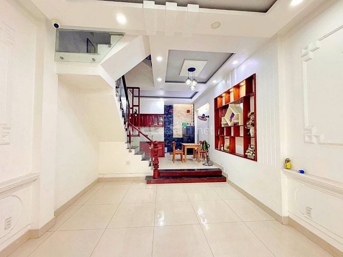 BÁN GẤP NHÀ 3 TẦNG ĐƯỜNG THÔNG 100M RA VẠN PHÚC CITY, SỔ HỒNG RIÊNG