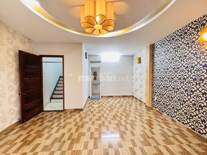 Bán gấp nhà đ.Phan Đình Phùng P. 15 Q. Phú Nhuận giá chỉ 1tỷ950/ 58m2.