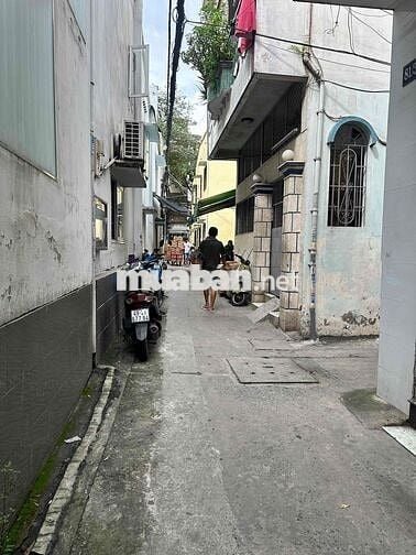 BÁN NHÀ CẤP BỐN PHƯỜNG 17 QUẬN BÌNH THẠNH. HƯỚNG ĐÔNG