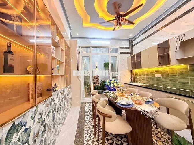 NHÀ 1 TRỆT 1 LẦU  HẺM 3-4 ĐƯỜNG NGUYỄN VĂN CỪ - NINH KIỀU - CẦN THƠ