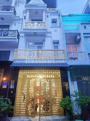 BÁN GẤP NHÀ 3 TẦNG ĐƯỜNG THÔNG 100M RA VẠN PHÚC CITY, SỔ HỒNG RIÊNG