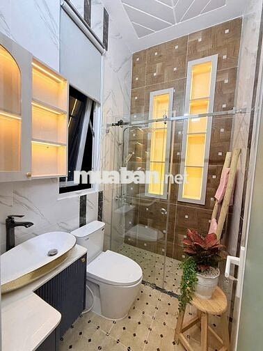 NHÀ 1 TRỆT 1 LẦU  HẺM 3-4 ĐƯỜNG NGUYỄN VĂN CỪ - NINH KIỀU - CẦN THƠ