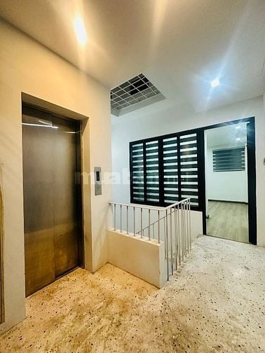 🎋Phân lô, ngõ nông, sau dãy mặt phố Giang Văn Minh, 7 tầng, hiếm bán